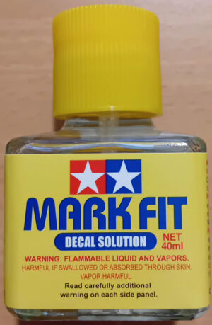 Tamiya MARK FIT "DECAL SOLUTION" - MARK FIT "SOLUZIONE PER DECALCOMANIE 40ML