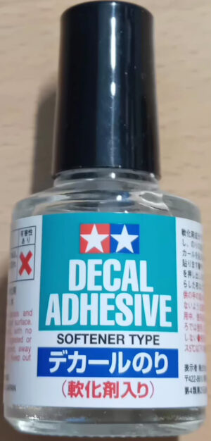 Tamiya DECAL ADHESIVE  ADESIVO DECALCOMANIE "SOFTENER TYPE-TIPO AMMORBIDENTE" 10ML