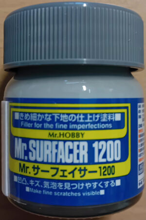 Mr.Hobby Mr.Surfacer 1200 “Grain #1200 Filler for scratches-dents-bubbles” – “Stucco grana #1200 per graffi-avvallamenti-bolle"