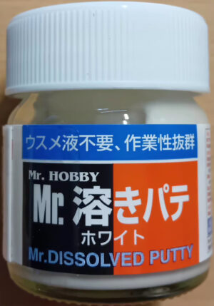 Mr.Hobby Mr. Dissolved Putty "Filler for large scratches-dents-sink marks” – Mr. Dissolved Putty “Stucco per grandi graffi-bozze-avvallamenti"