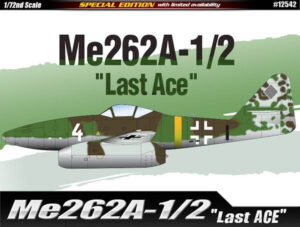 RLM “Luftwaffe” Messerschmitt Me262A-1/2 “STURMVOGEL” "The Last Ace Special Edition" Bomber-fighter jet aircraft