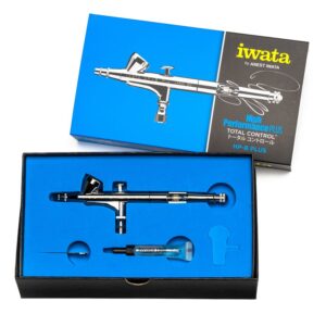Iwata HI-PERFOMANCE PLUS HP-BP H2(0.2) Gravity Feed Double-Action + 1,8ml cup